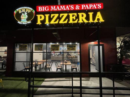 Big Mama's & Papa's Pizzeria