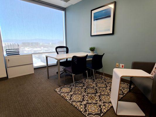 Regus - Newport Beach - John Wayne Airport