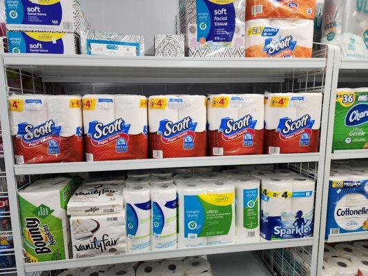 Fat Rob's discount grocery and more