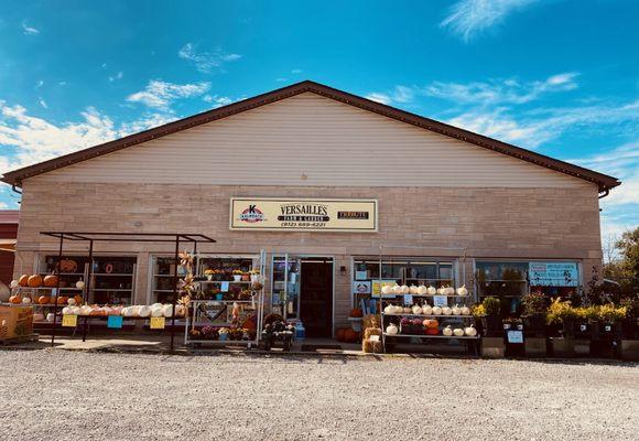Versailles Farm & Garden