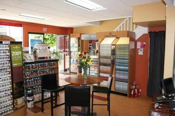 Take your time choosing colors, in our design showroom and look for inspiration within our library of books and magazine.