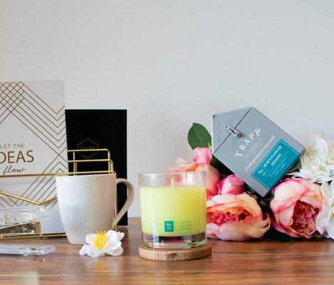 Bob's Flower Shoppe - 7 oz Candle Home Collection