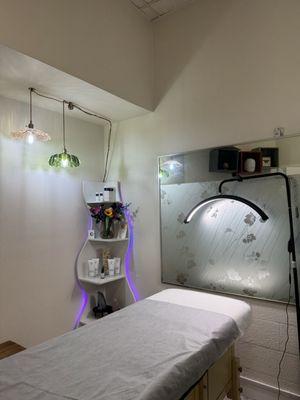 Room setup for waxing appt