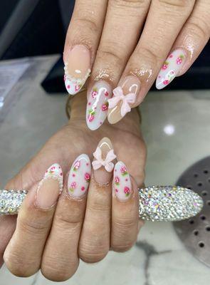 Lavish Spa & Nails by L’mour