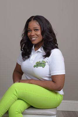 Hello my name is Elizabeth Granville (LIZZY) Your New Freight Broker!