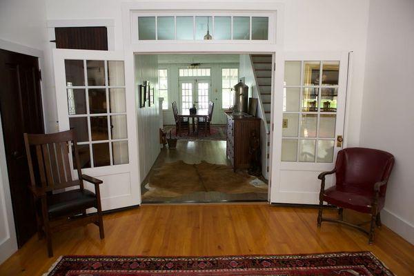 Entry of The Clemens Vonnegut Jr. House.