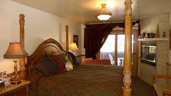 Old World Room, visit website for a video tour