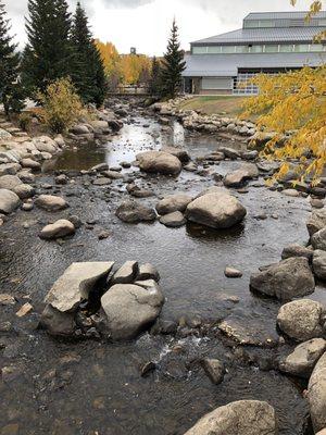 River Mountain Lodge