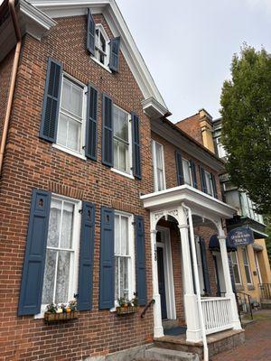 Amberson House Bed & Breakfast