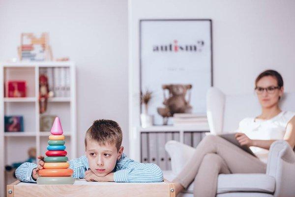 Consistency is the key when dealing with an autistic child. https://bit.ly/2FJxBqL