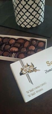 1lb box of soft centers. A++