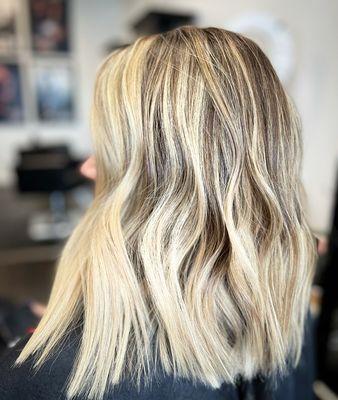 Headlines West Salon