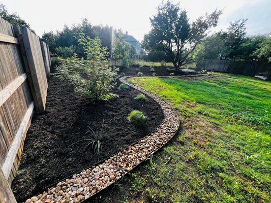 Mulch bed
