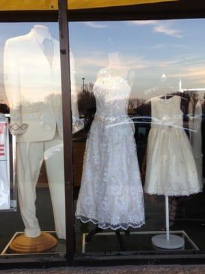 Elegant clothing for the whole family!