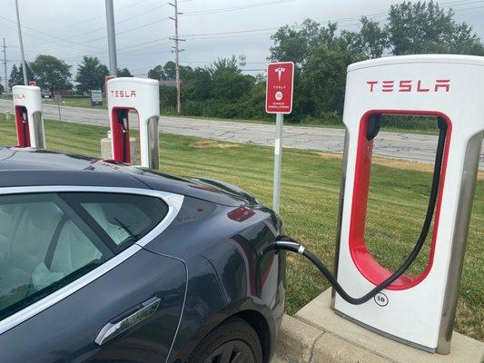 Tesla Supercharger - Merrillville
