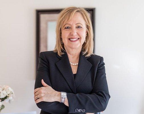 Brenda Wolfe Realty - Home Towne Real Estate