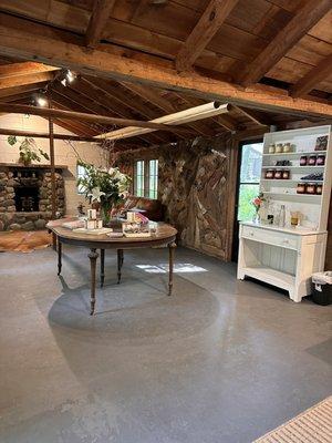 Trillium Woods Antiques