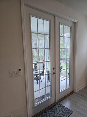 Puerta trasera de salida a mi terraza