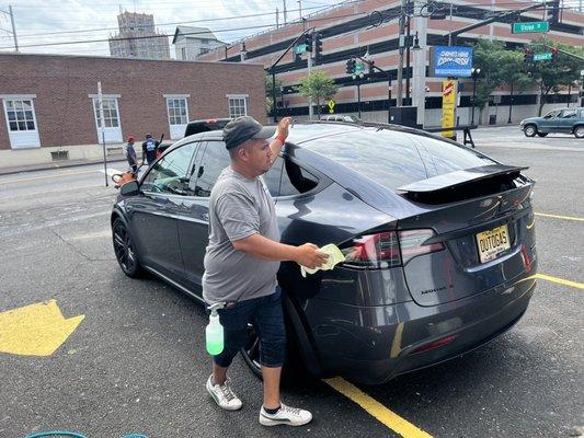 Chamo's Hand Carwash