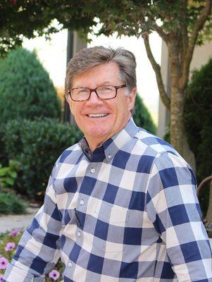 Dr. Tom Pattison has been practicing orthodontics in Knoxville, Tennessee for over 30 years.