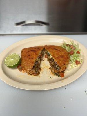 Birria gordita