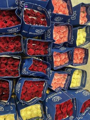 Paquete de rosa 28.00 por 25 rosas