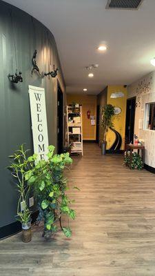 Hernandez Insurance Agency LLC
2315 Independence Ave Kc Mo 64124 / 816-231-3680