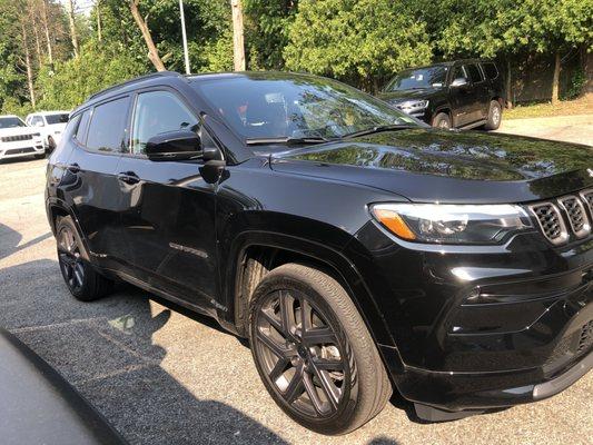 Larchmont Chrysler Jeep Dodge Ram