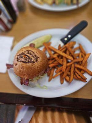 Brick House Bar & Grill