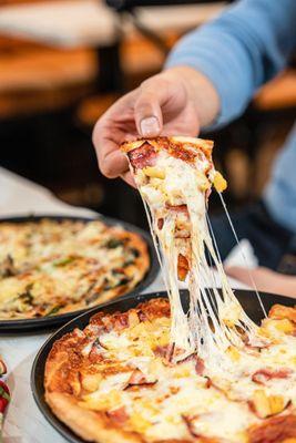 Singas Famous Pizza