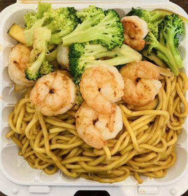 C16. Yaki Soba w. Hibachi Shrimp