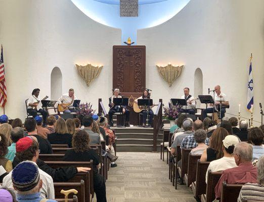 Temple Emanu-El