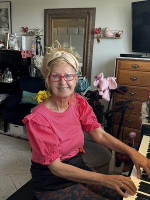 Ela Kriss the Piano Teacher