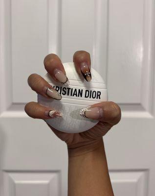 3 weeks post appt. Still beautiful & intact!