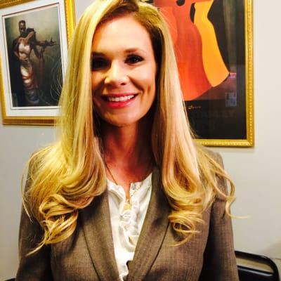 Hollywood 2 International Hair Salon