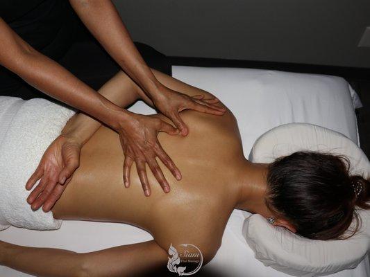 massage for scapular and rhomboid