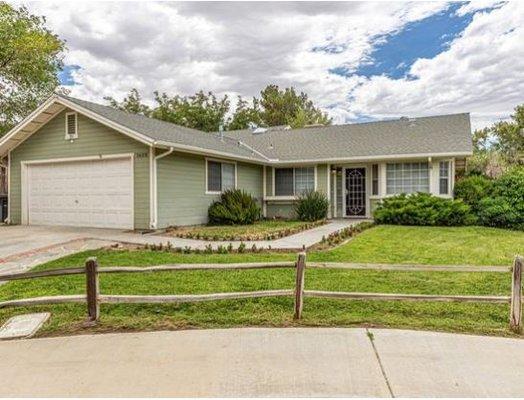 Nahed Benyamein - Estate of Grace