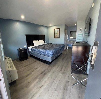 Liked the colors. The bed was not worn. It's almost new. The flooring was very new also. Tv, air conditioning, fridge worked very well.