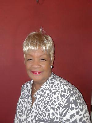 Ebony & Ivory Hair Design