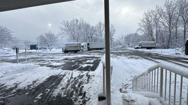 Schneider's Seafood + Meats