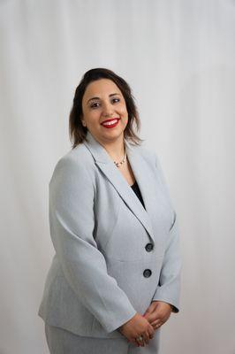 Minoo Brown - La Rosa Realty