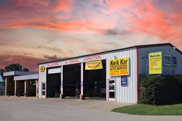 Kwik Kar of Boyd provides auto repair and maintenance services in Boyd and surrounding areas.