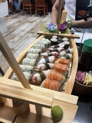 California roll, Kani (Krabstick) Maki Roll, octopus, squid, Sake (Salmon) Maki Roll