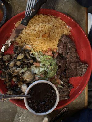 Mar y Tierra (Sea and Land)