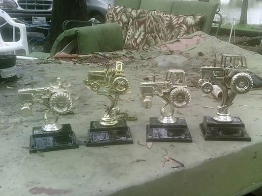 Noble Trophy & Award