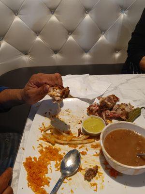 Hasta los huesos me quería comer