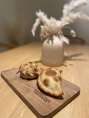 Momona Bakery and Coffee Shop