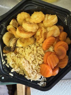 Kids hibachi shrimp with mushrooms and carrots