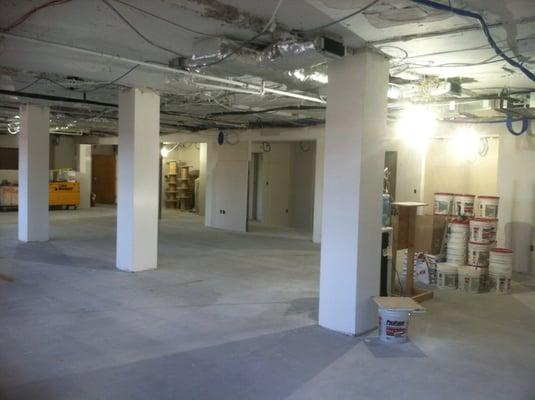 Commercial contractor for office renovation & tenant improvement in Boston, MA