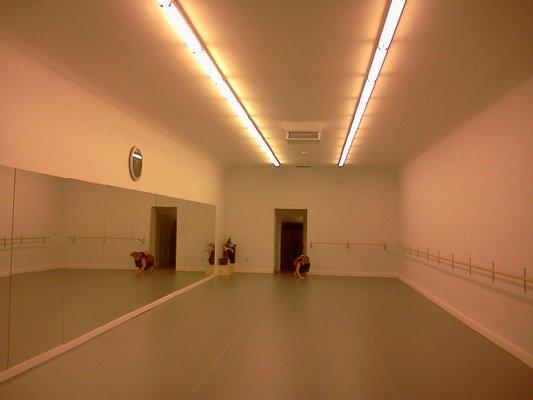 San Francisco, Ballet school,2234 Taraval Street. My wife business.